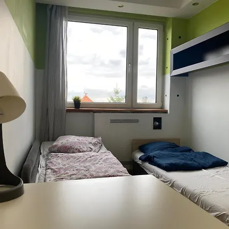 Hostello Airport Strzegomska - W Pelni Wyposazone