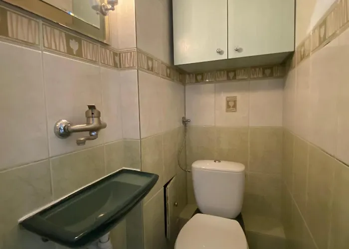 Hostel Hostello Airport Strzegomska - W Pelni Wyposazone Βρότσλαβ